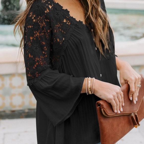 027 Boho Floral Embroidered Crochet Lace Button Up top - Picture 4 of 9